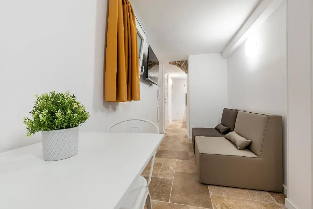 Appartamento Bajo Interior Sin Ventana En Barri Port Maritim Tarragona